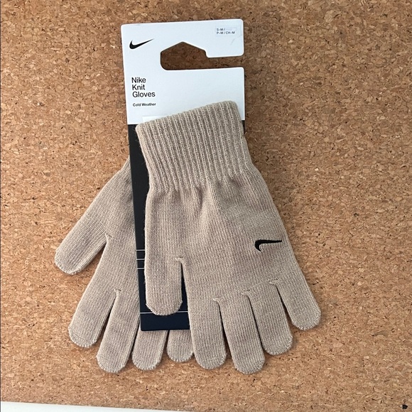 Nike Other - Nike Beige Knit Gloves